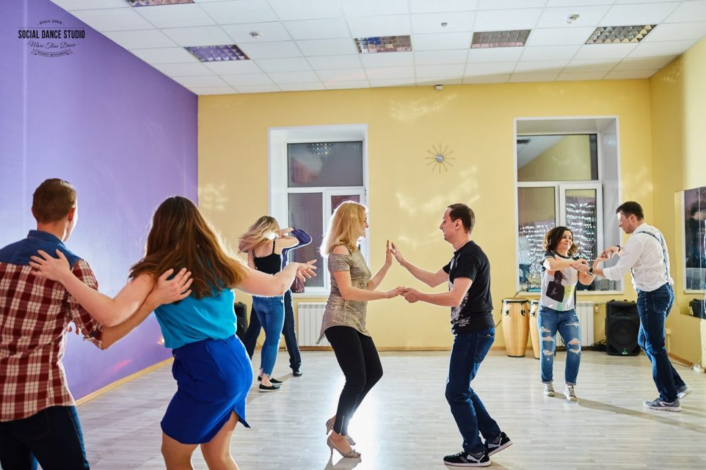 Семинар добра. Social Dance Studio, Нижний Новгород, большая Покровская улица. Социальные танцы. Социальные танцы мастер класс. Дэнс студио.